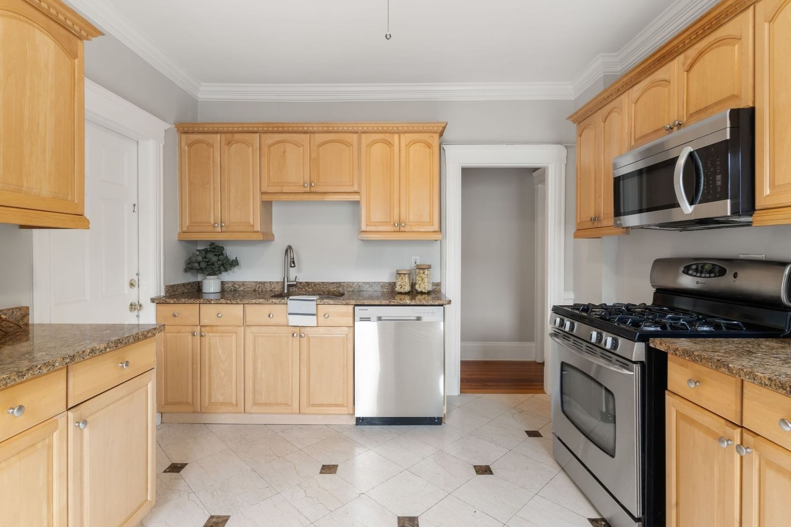 171 Savin Hill Ave #2 Boston — Photo 14 of 27