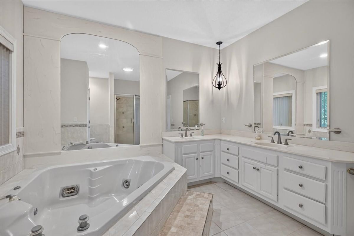 31 Hillcrest Cir Westfield — Photo 17 of 42