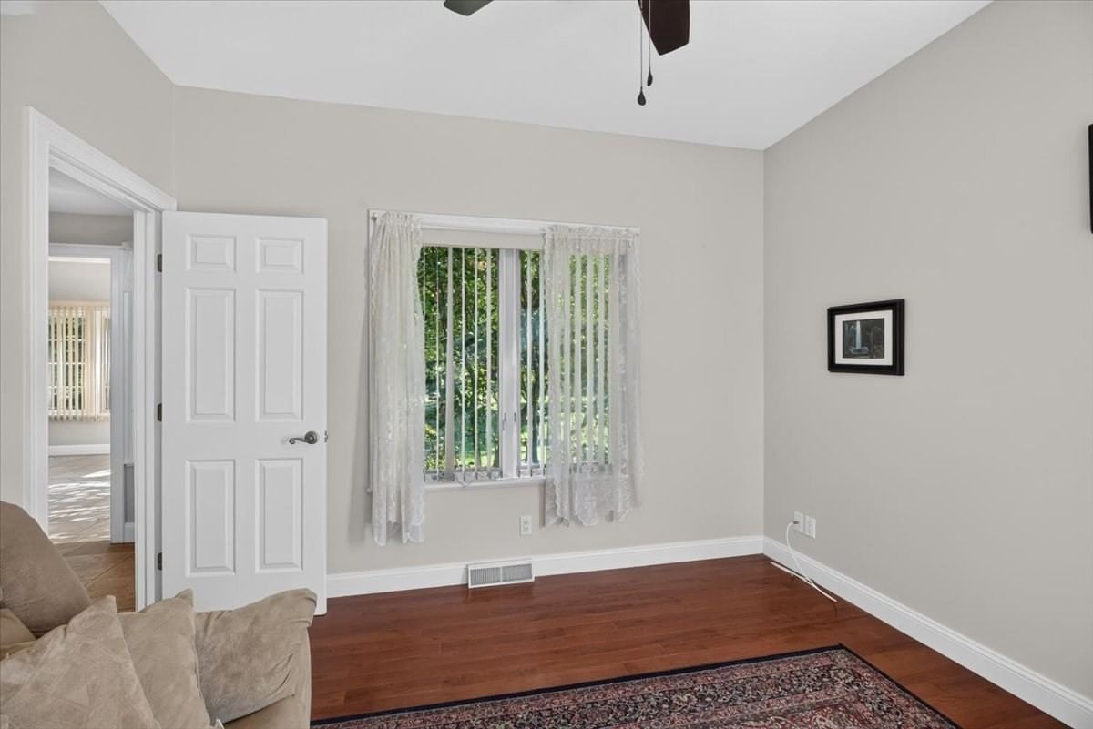 31 Hillcrest Cir Westfield — Photo 26 of 42