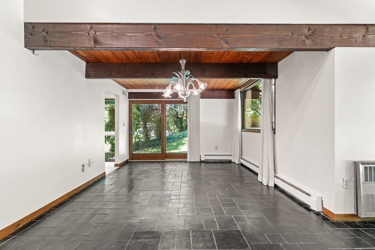 7 Arnold Rd Wellesley — Photo 10 of 35