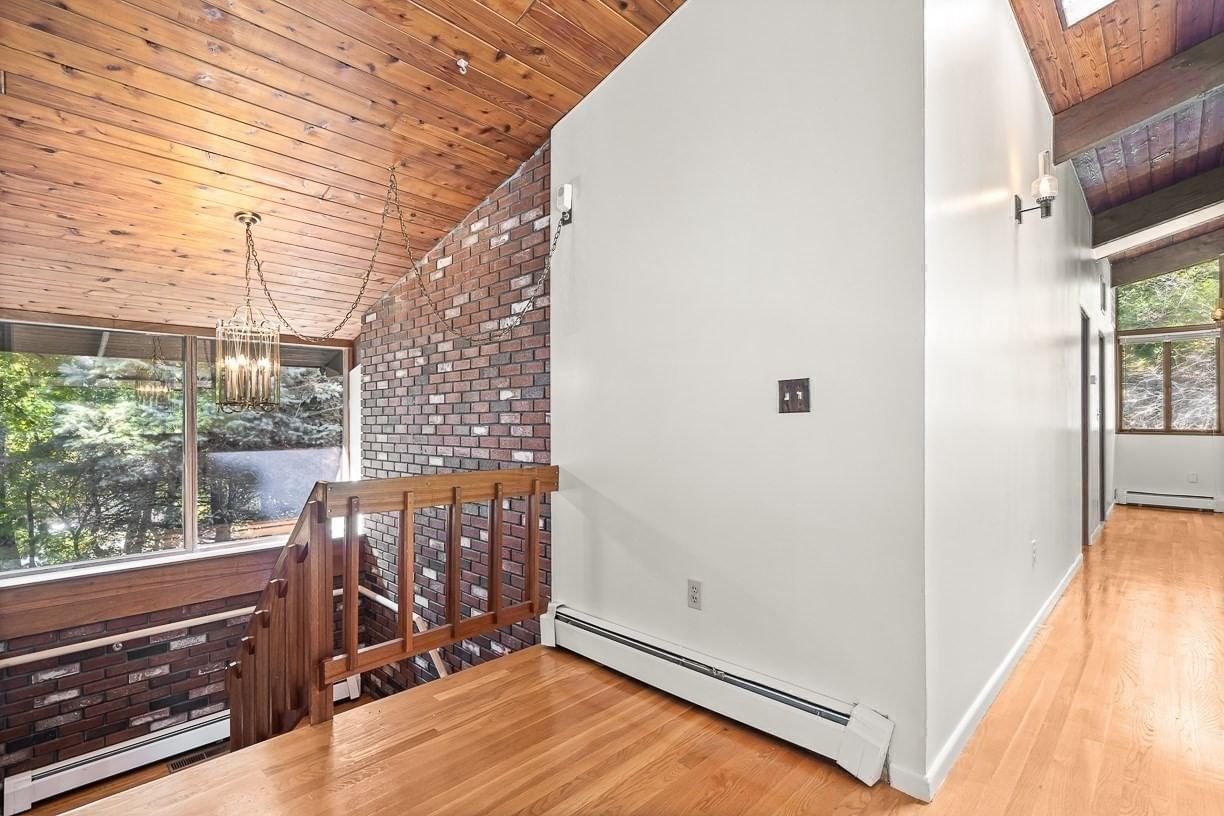7 Arnold Rd Wellesley — Photo 17 of 35