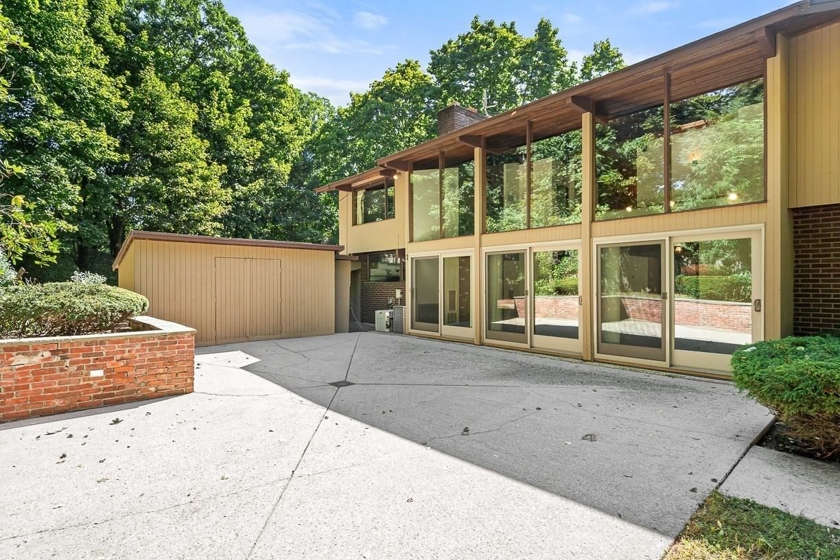 7 Arnold Rd Wellesley — Photo 4 of 35