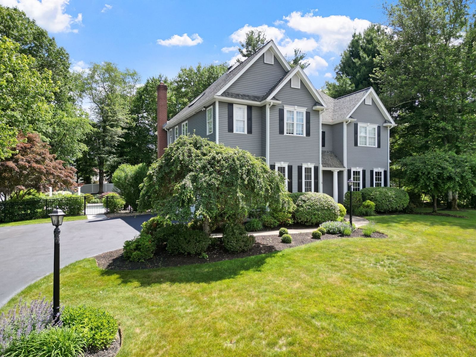 5 Wildebrook Rd Medway — Photo 1 of 42