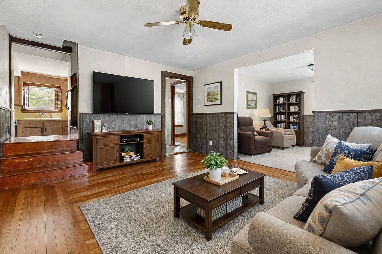 10 Glenway Ave Peabody — Photo 7 of 14