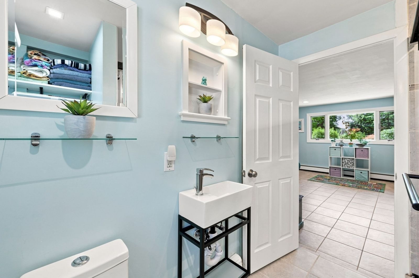 188 Baldwin Ave Framingham — Photo 16 of 39