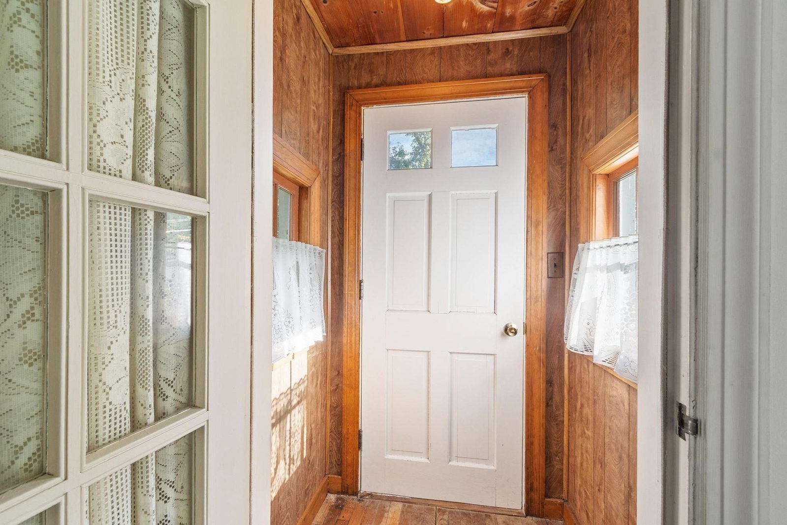 95 West Street Lunenburg — Photo 7 of 18
