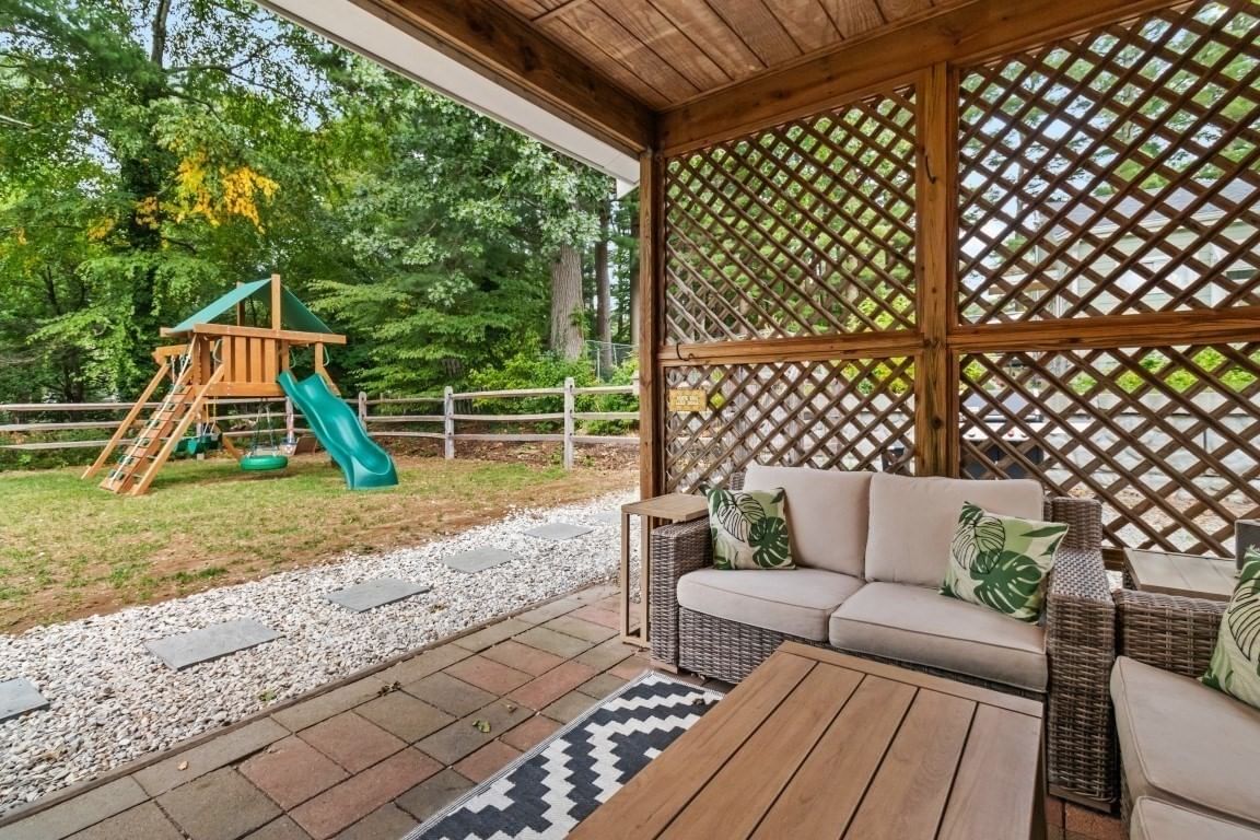 21 Shepard Ave Pembroke — Photo 18 of 41