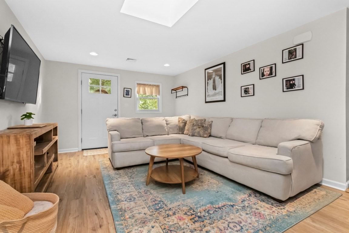 21 Shepard Ave Pembroke — Photo 6 of 41