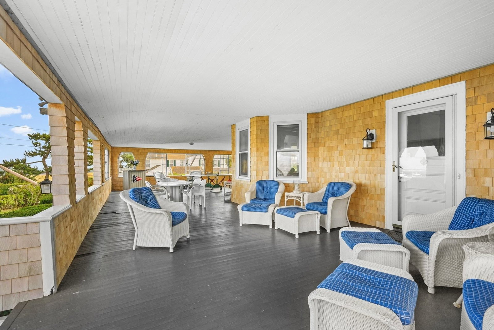 172 Irving Avenue Barnstable — Photo 9 of 41