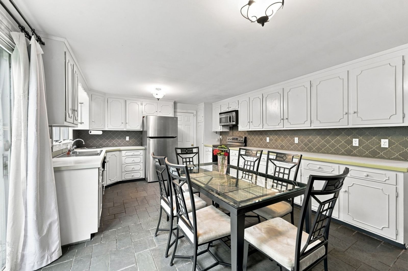 20 Tidd Street Swampscott — Photo 18 of 41