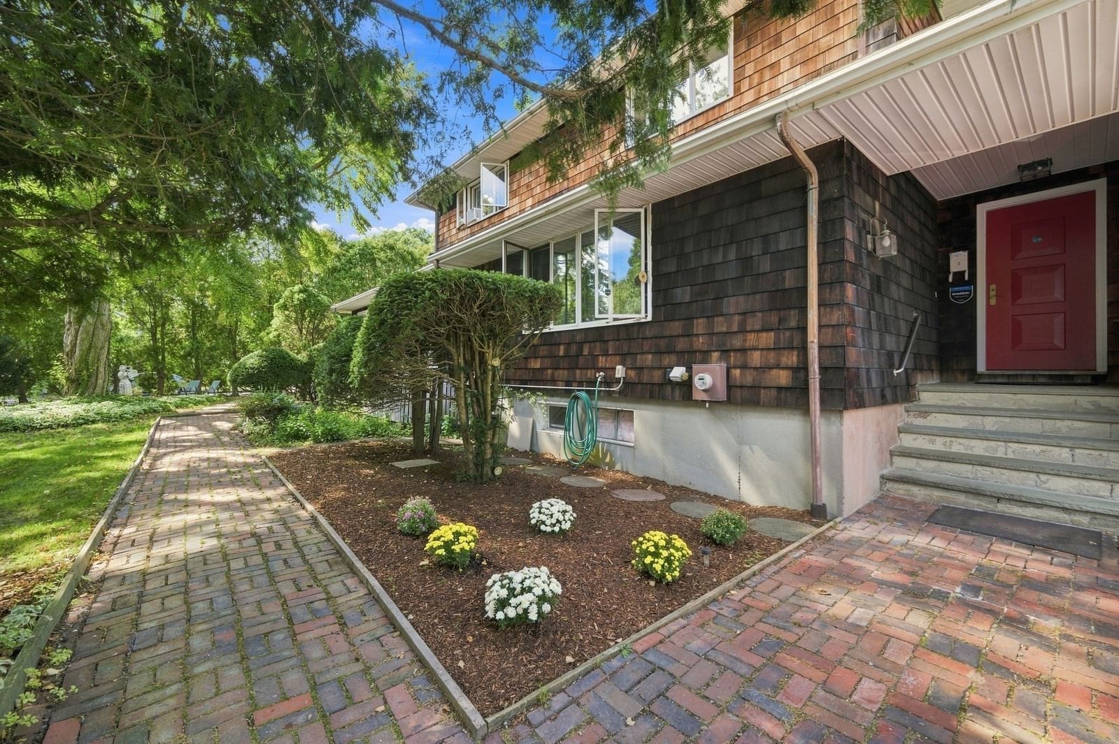 20 Tidd Street Swampscott — Photo 7 of 41