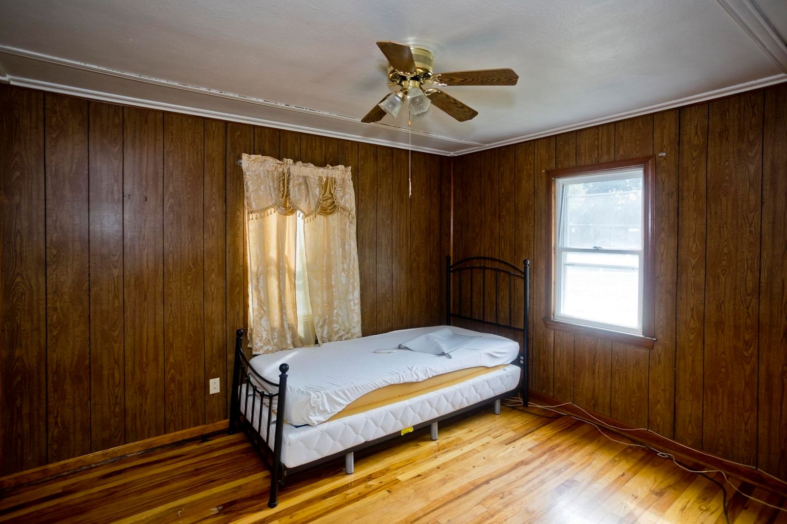 62 Memorial Dr Holyoke — Photo 10 of 23