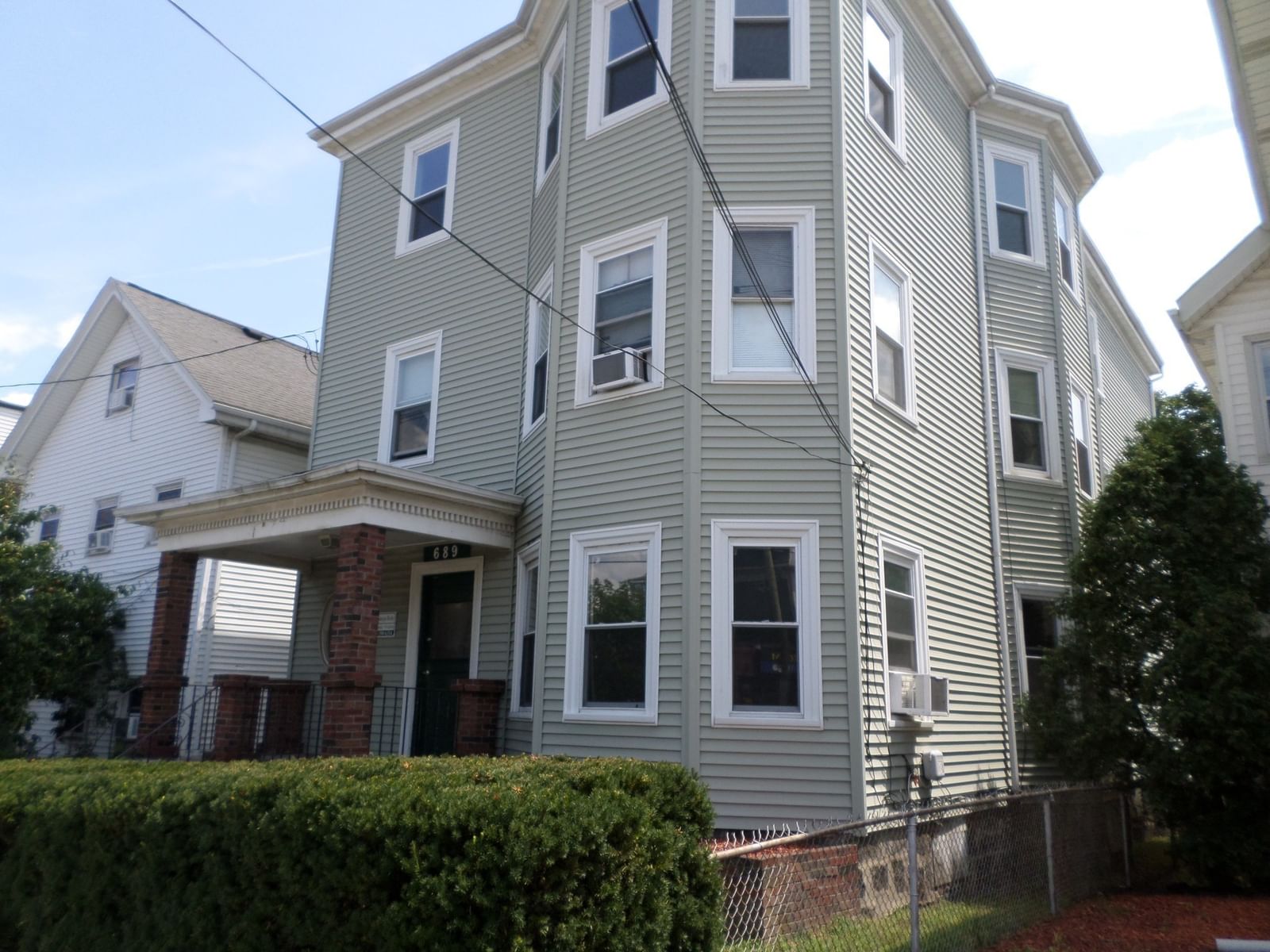 Property at 689 Broadway, Chelsea, MA 02150