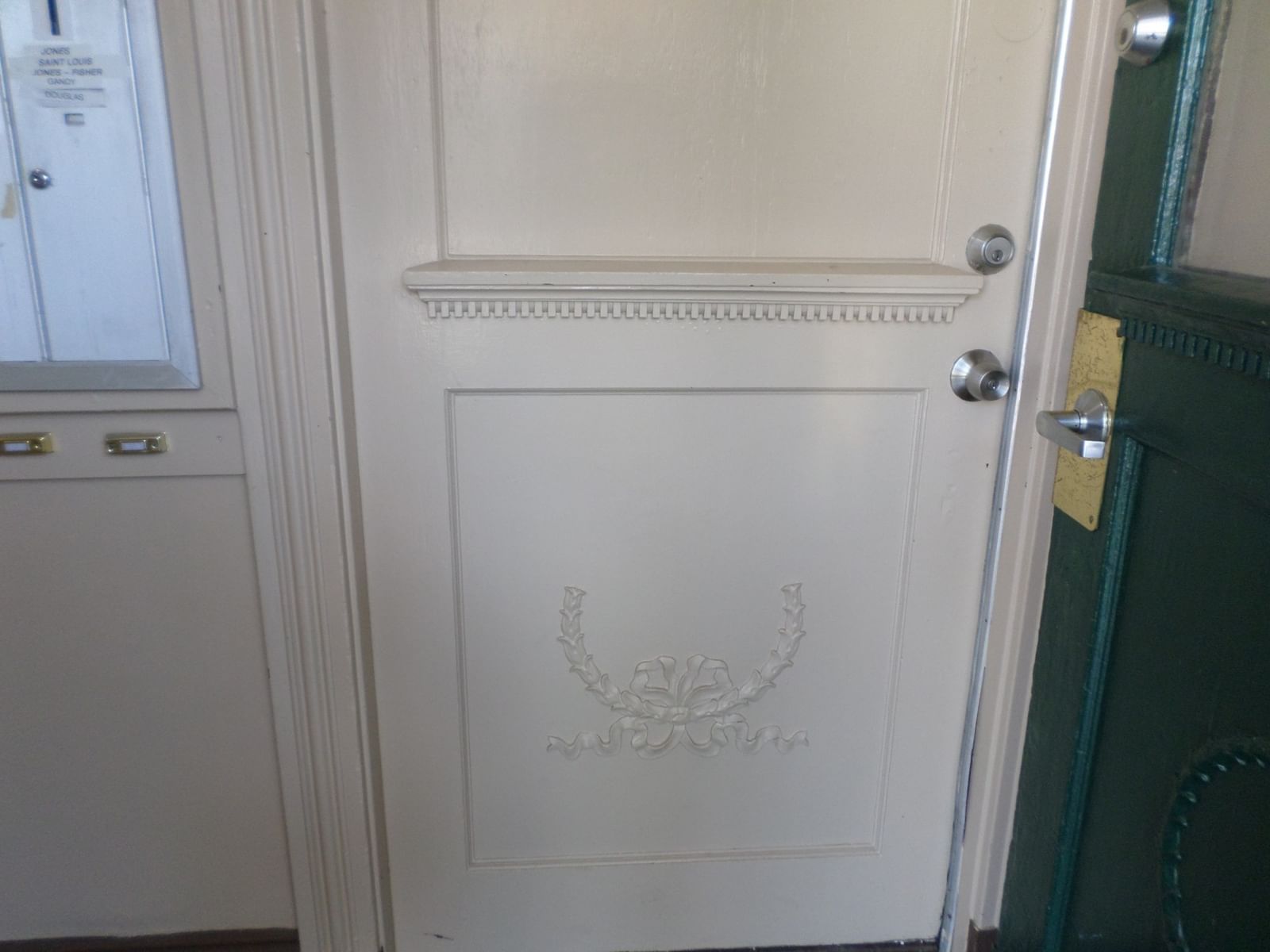 689 Broadway Chelsea — Photo 10 of 12