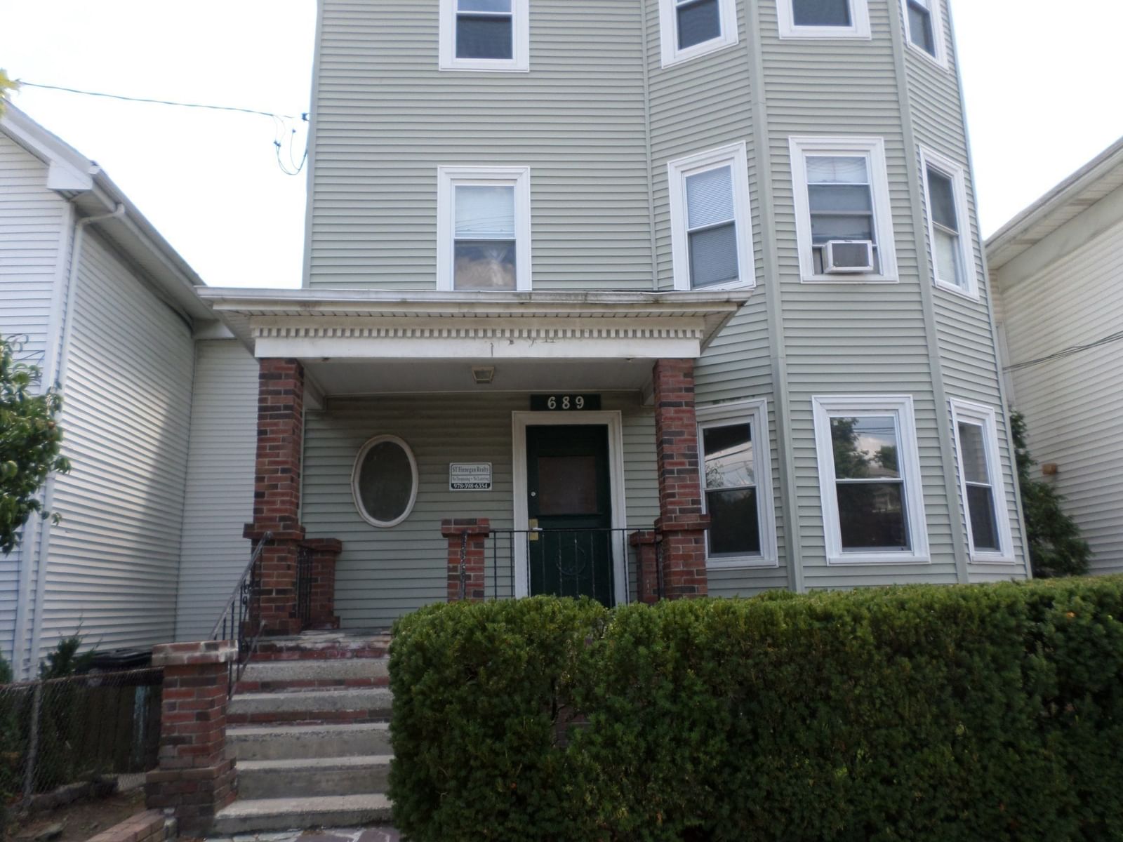 689 Broadway Chelsea — Photo 2 of 12