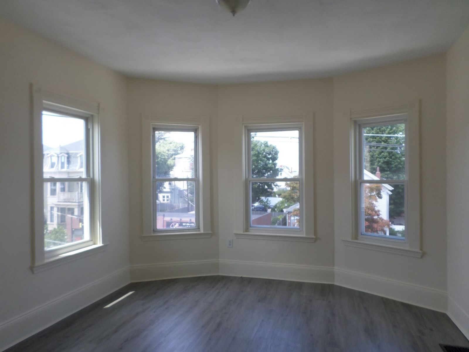 689 Broadway Chelsea — Photo 9 of 12