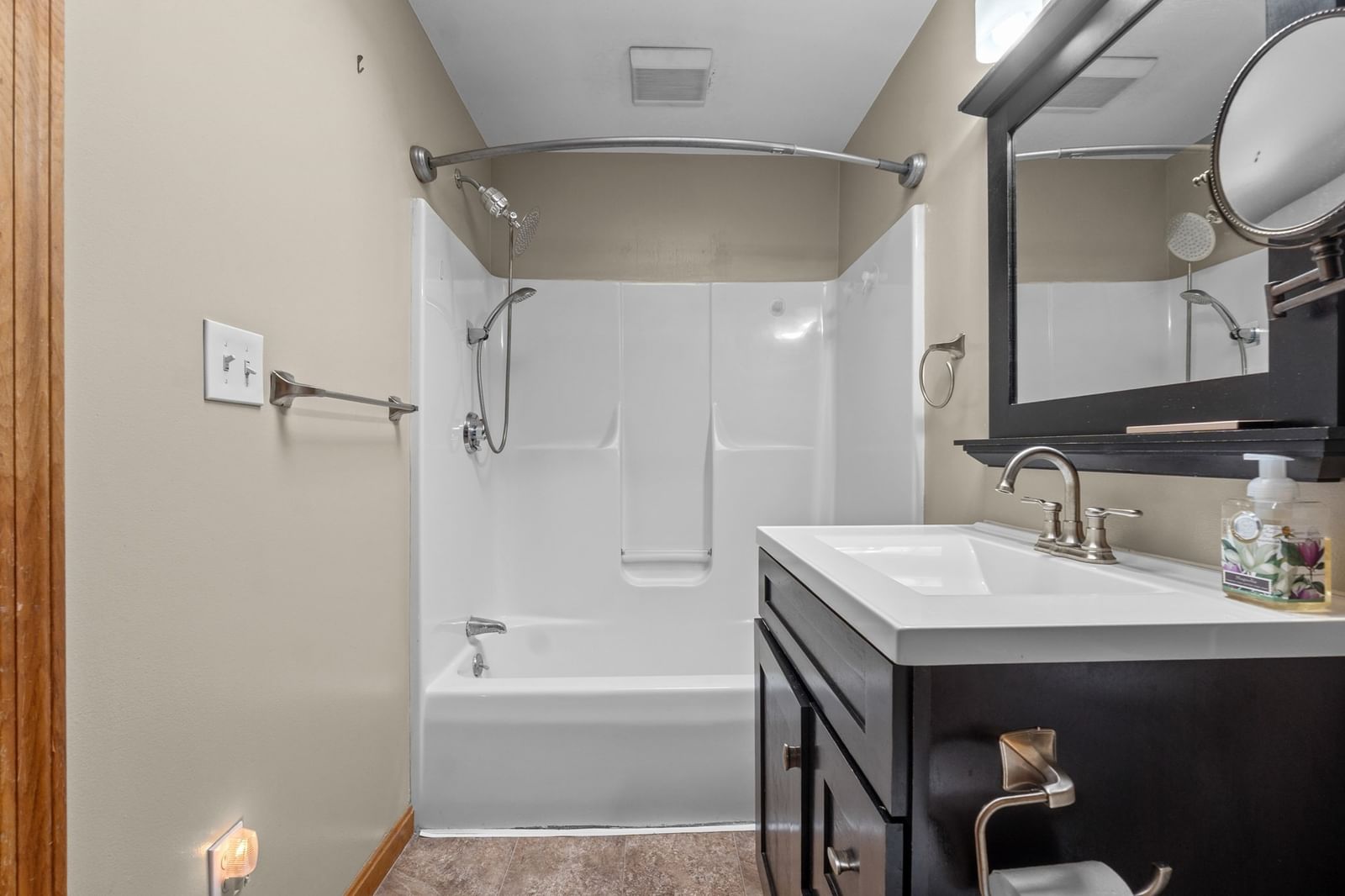24 Josephine Avenue Methuen — Photo 22 of 36