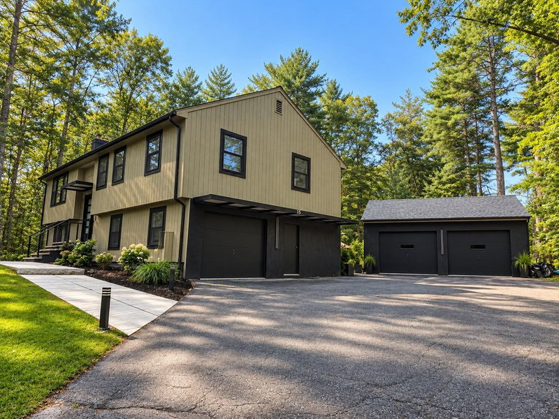 15 Orchard Ln