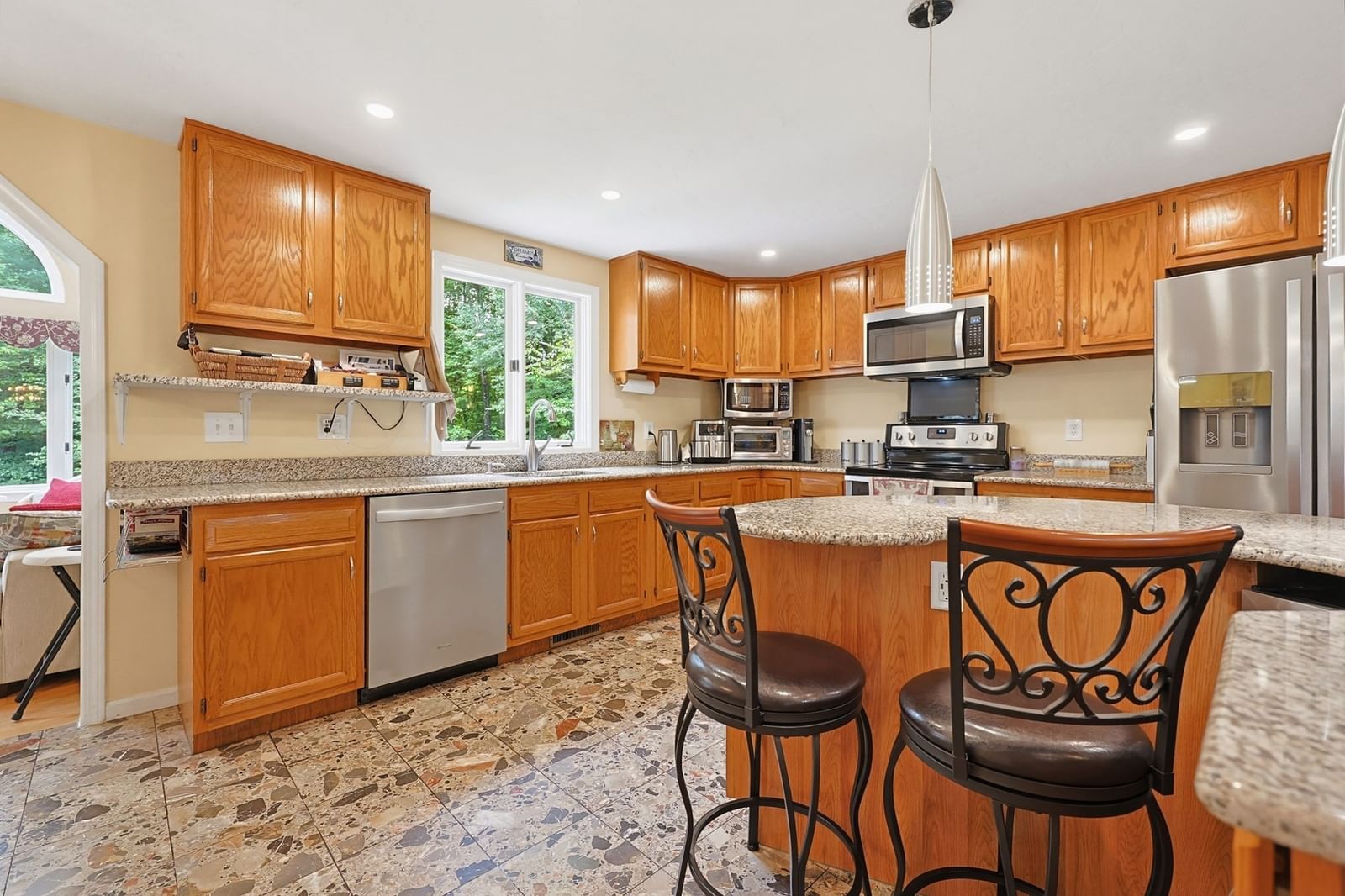 100 Graton Street #A Millbury — Photo 7 of 40