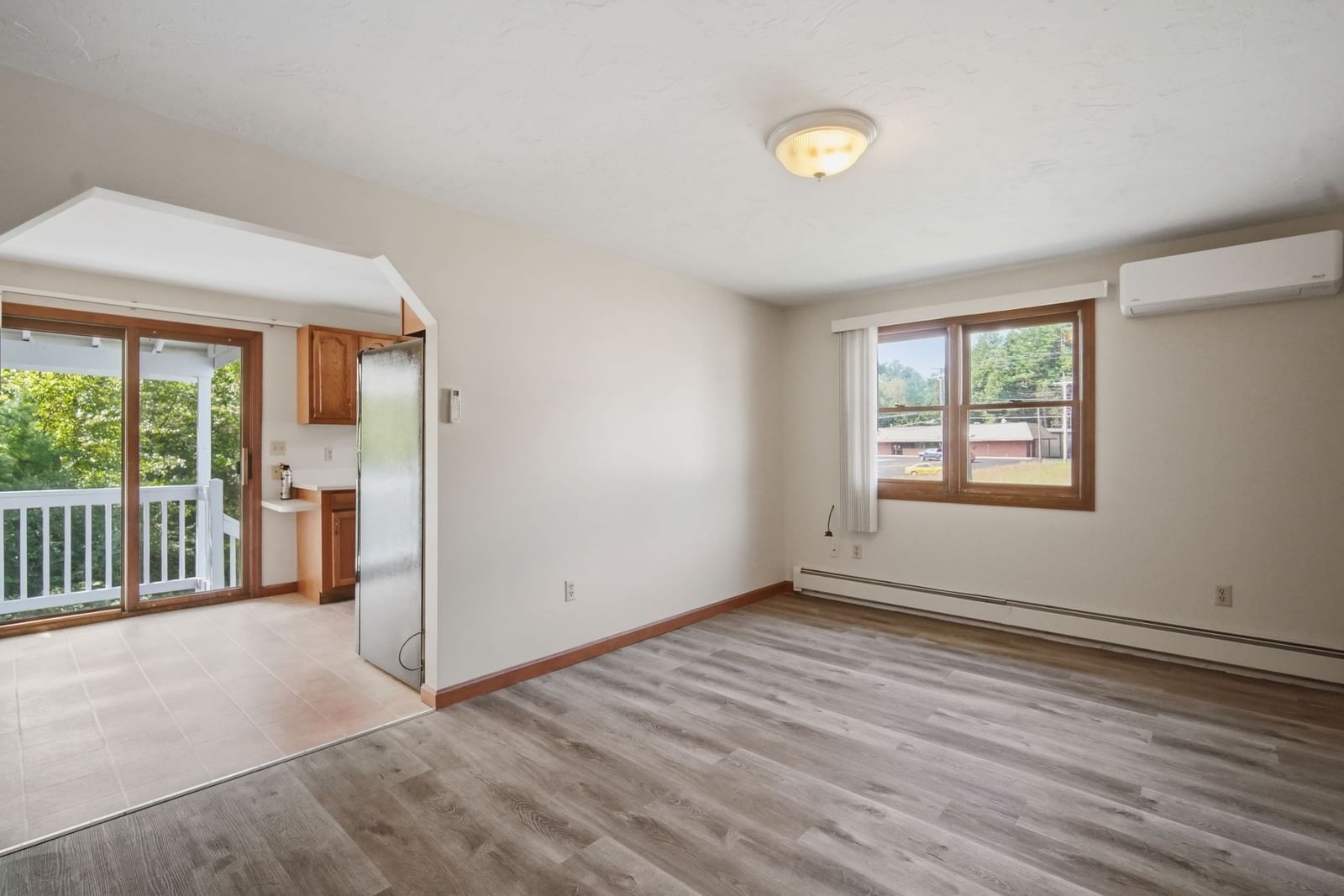 184 Main St Oxford — Photo 12 of 37