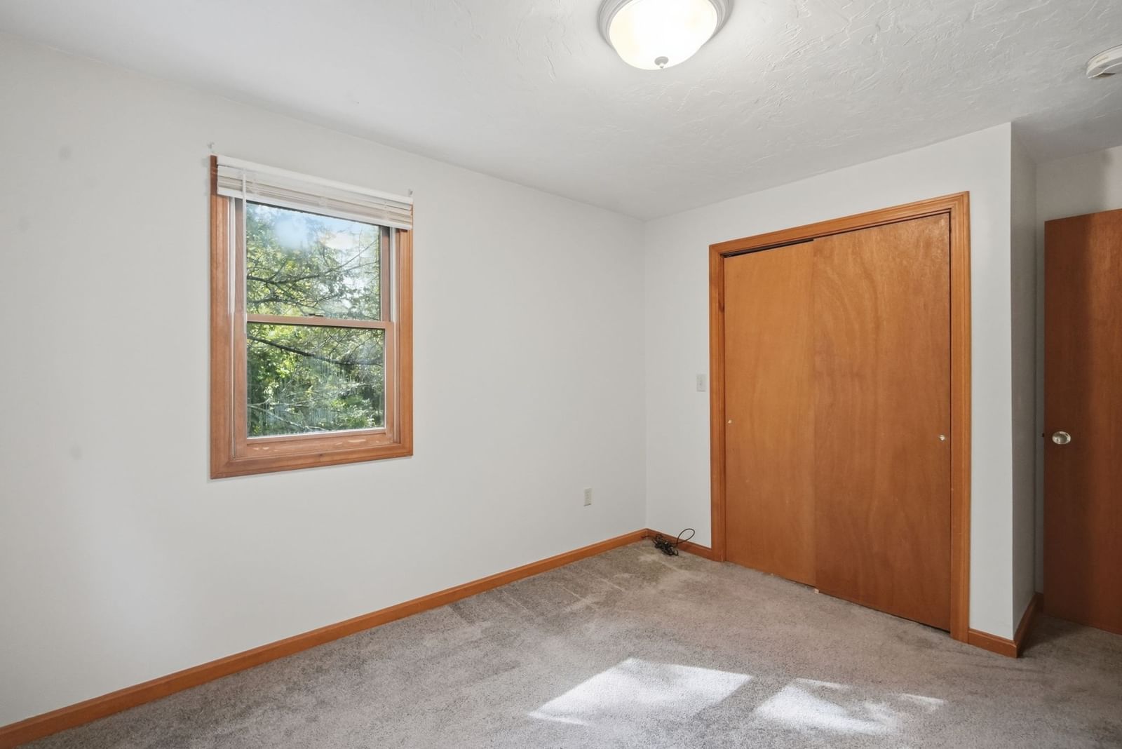 184 Main St Oxford — Photo 5 of 37