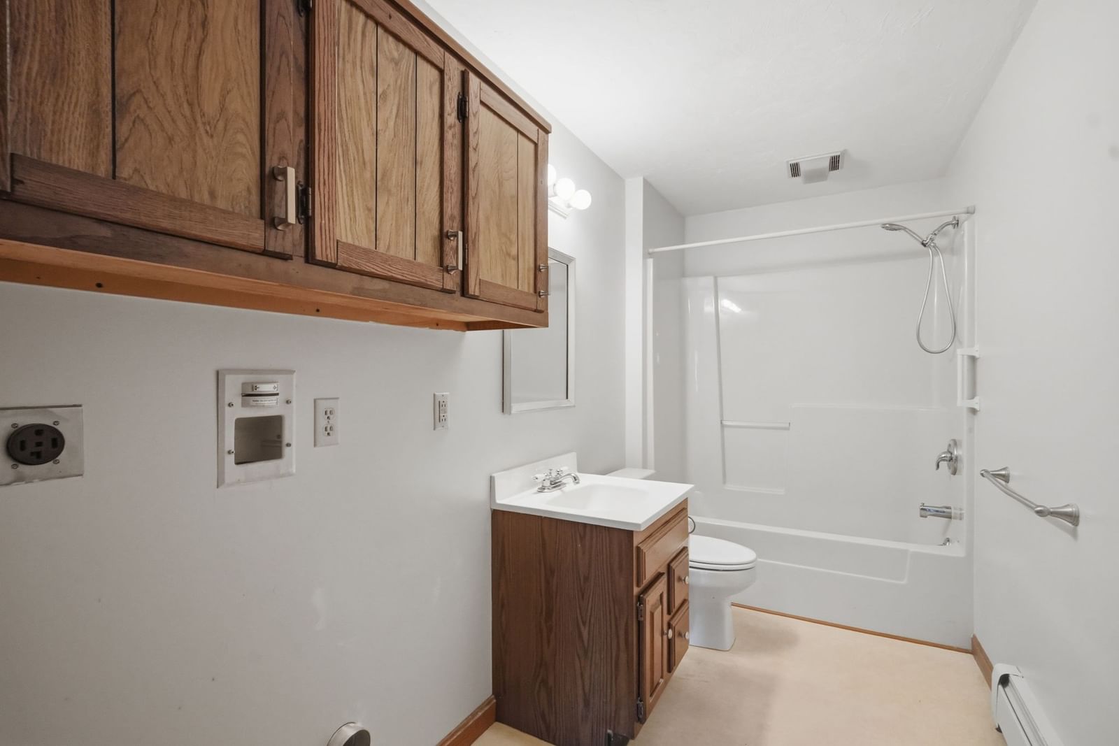 184 Main St Oxford — Photo 9 of 37