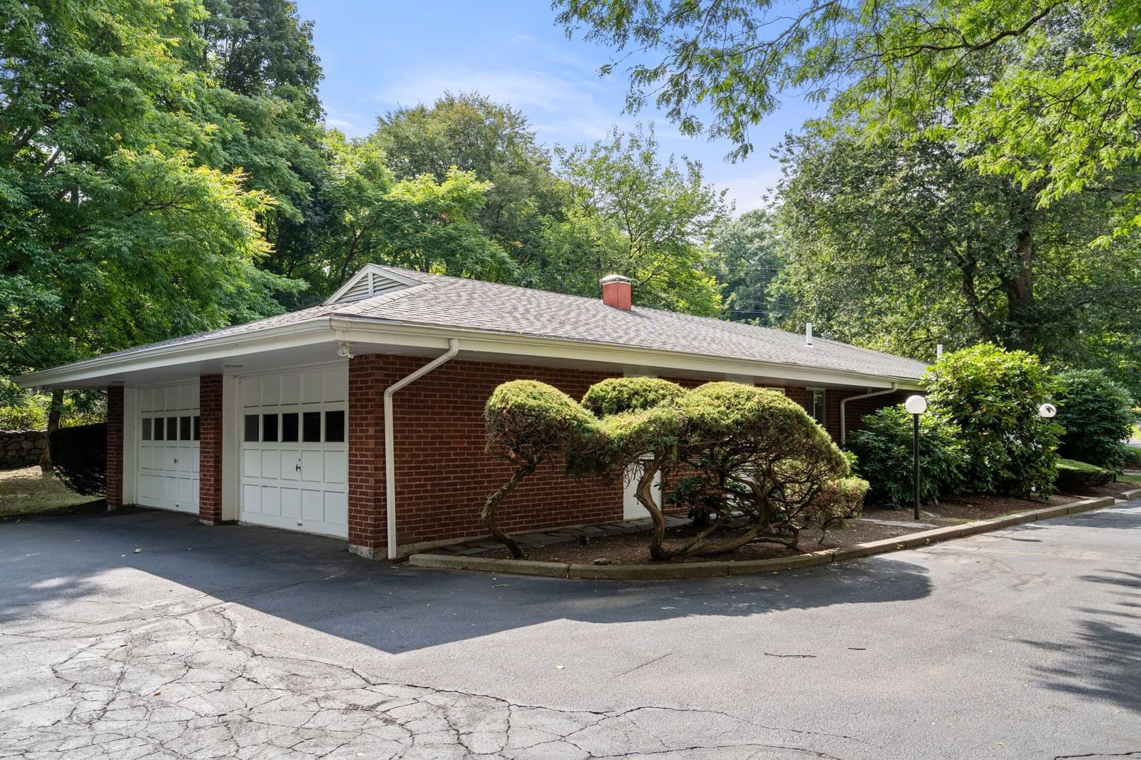 18 Chestnut Pl Brookline — Photo 18 of 19