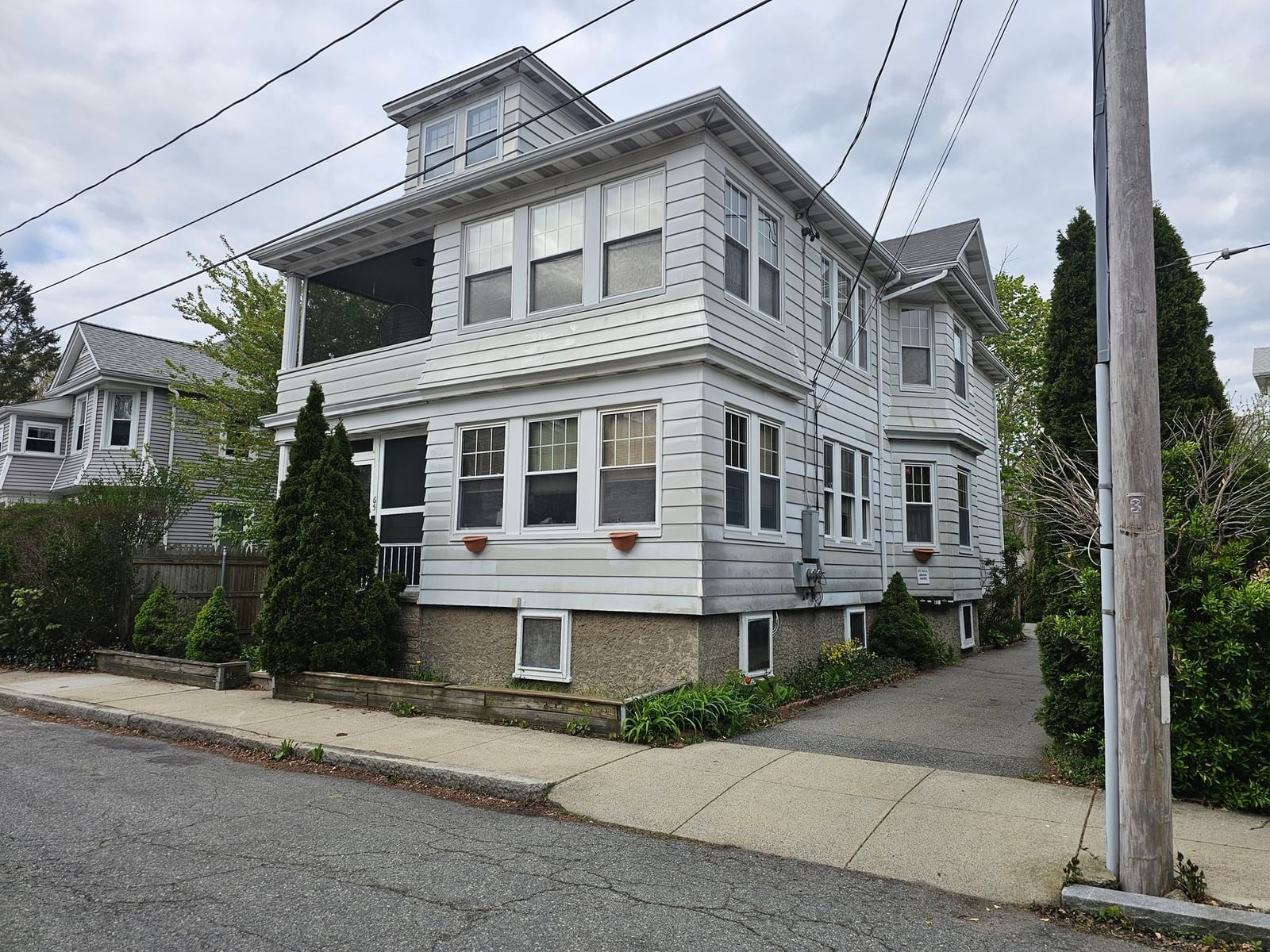 65-67 Farnham Street Fall River — Photo 2 of 17