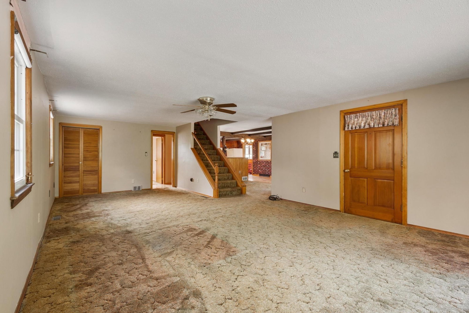 82 Russell St Haverhill — Photo 17 of 32