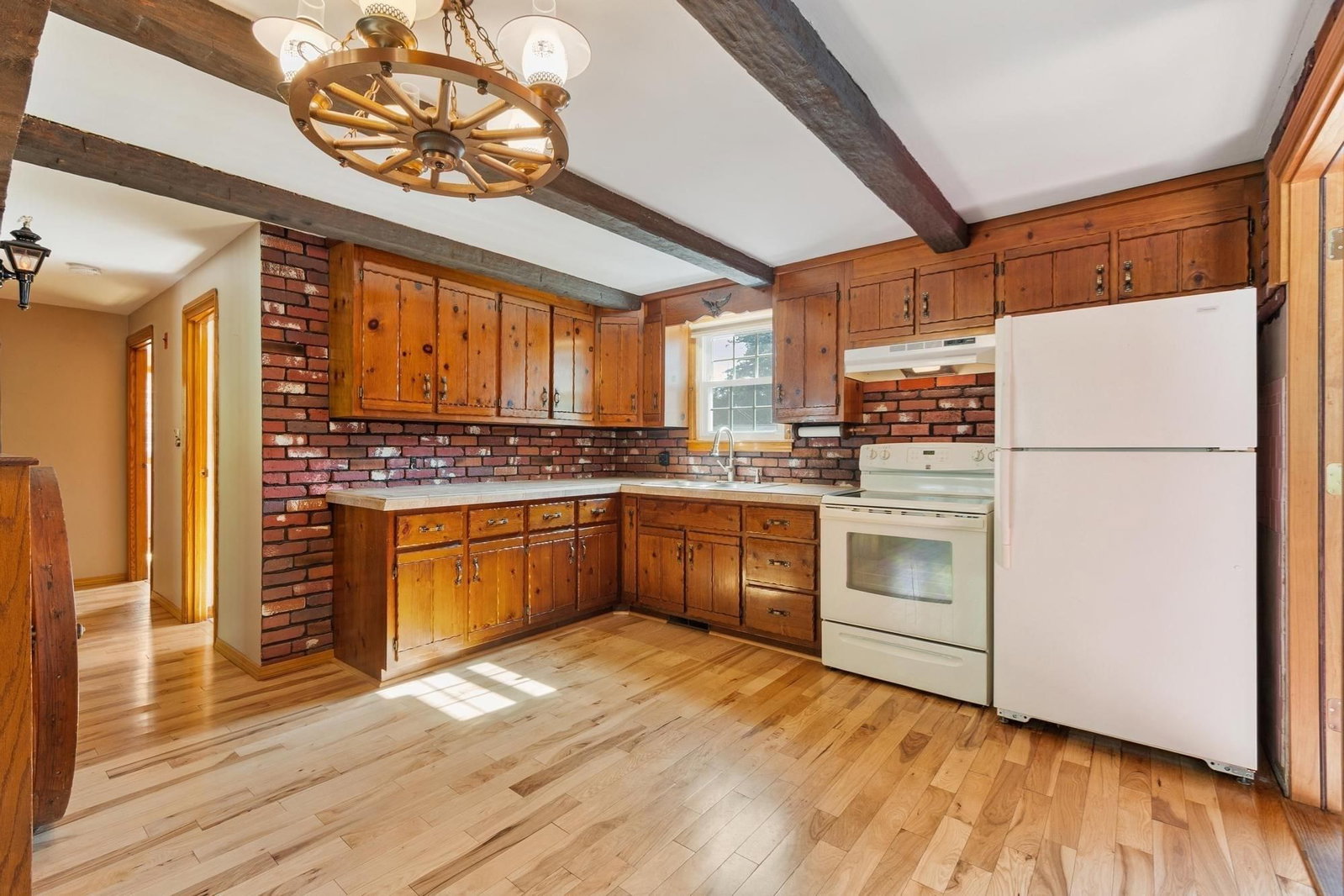 82 Russell St Haverhill — Photo 9 of 32