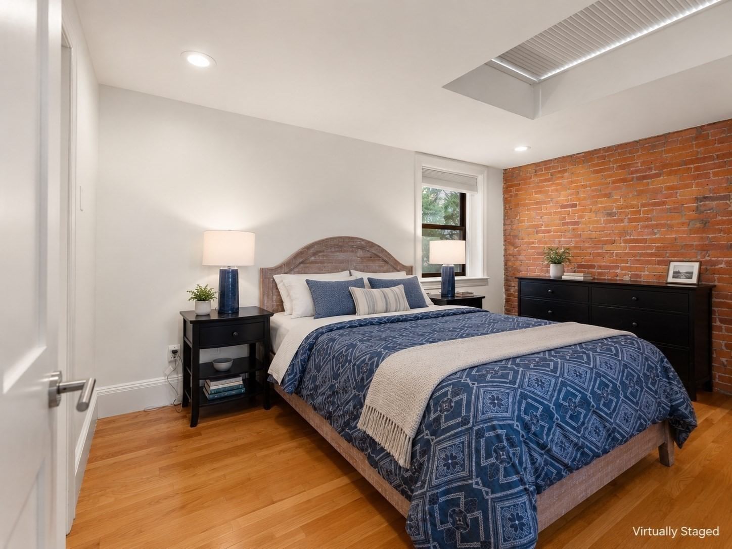 45 Saint Botolph Street #204 Boston — Photo 17 of 28