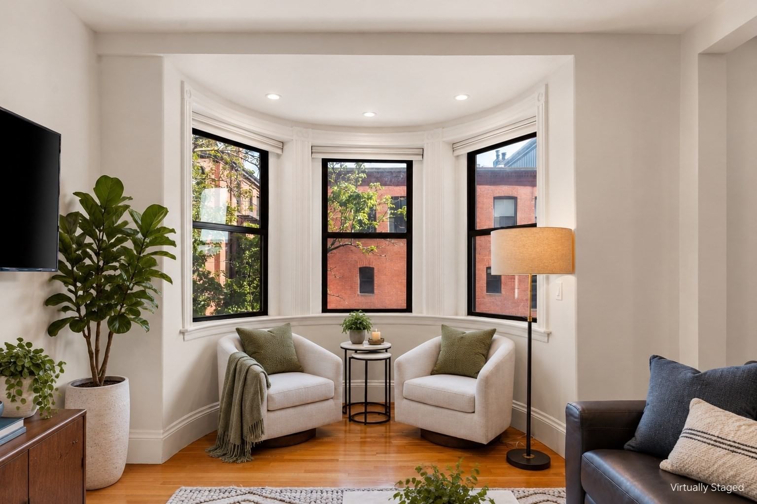 45 Saint Botolph Street #204 Boston — Photo 2 of 28