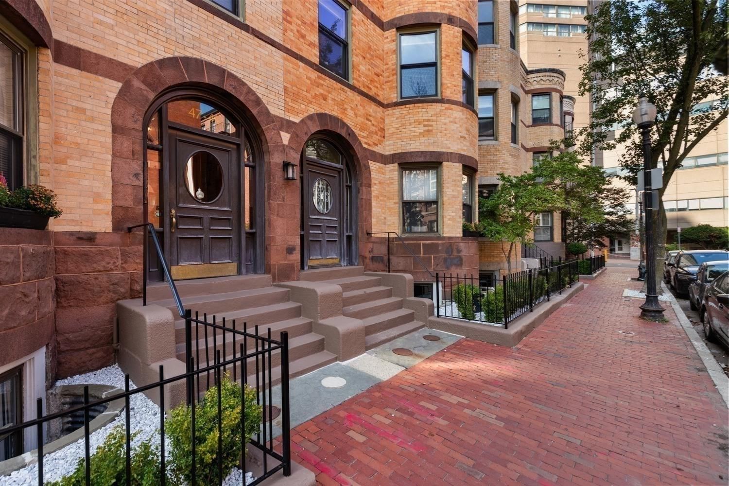 45 Saint Botolph Street #204 Boston — Photo 25 of 28