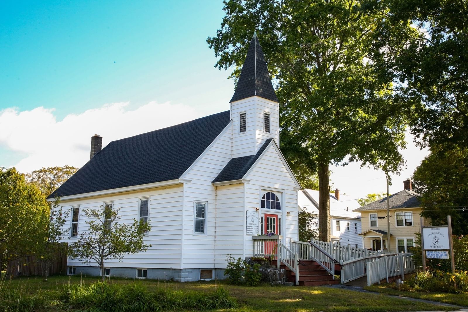 421 Elm St Pittsfield — Photo 4 of 31