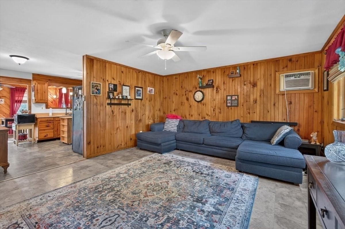 21 Timothy St Fairhaven — Photo 12 of 34