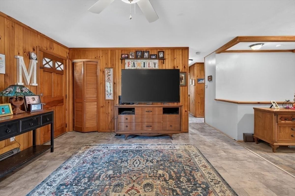 21 Timothy St Fairhaven — Photo 13 of 34