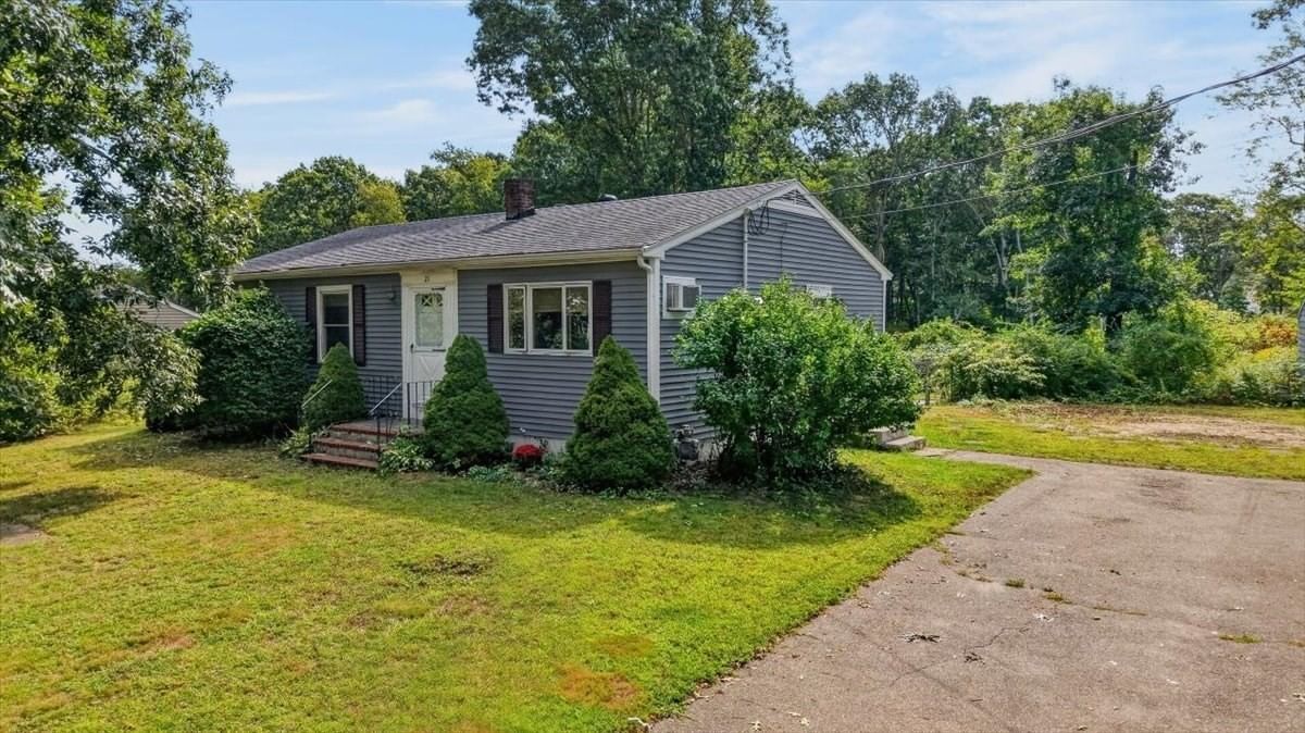 21 Timothy St Fairhaven — Photo 3 of 34