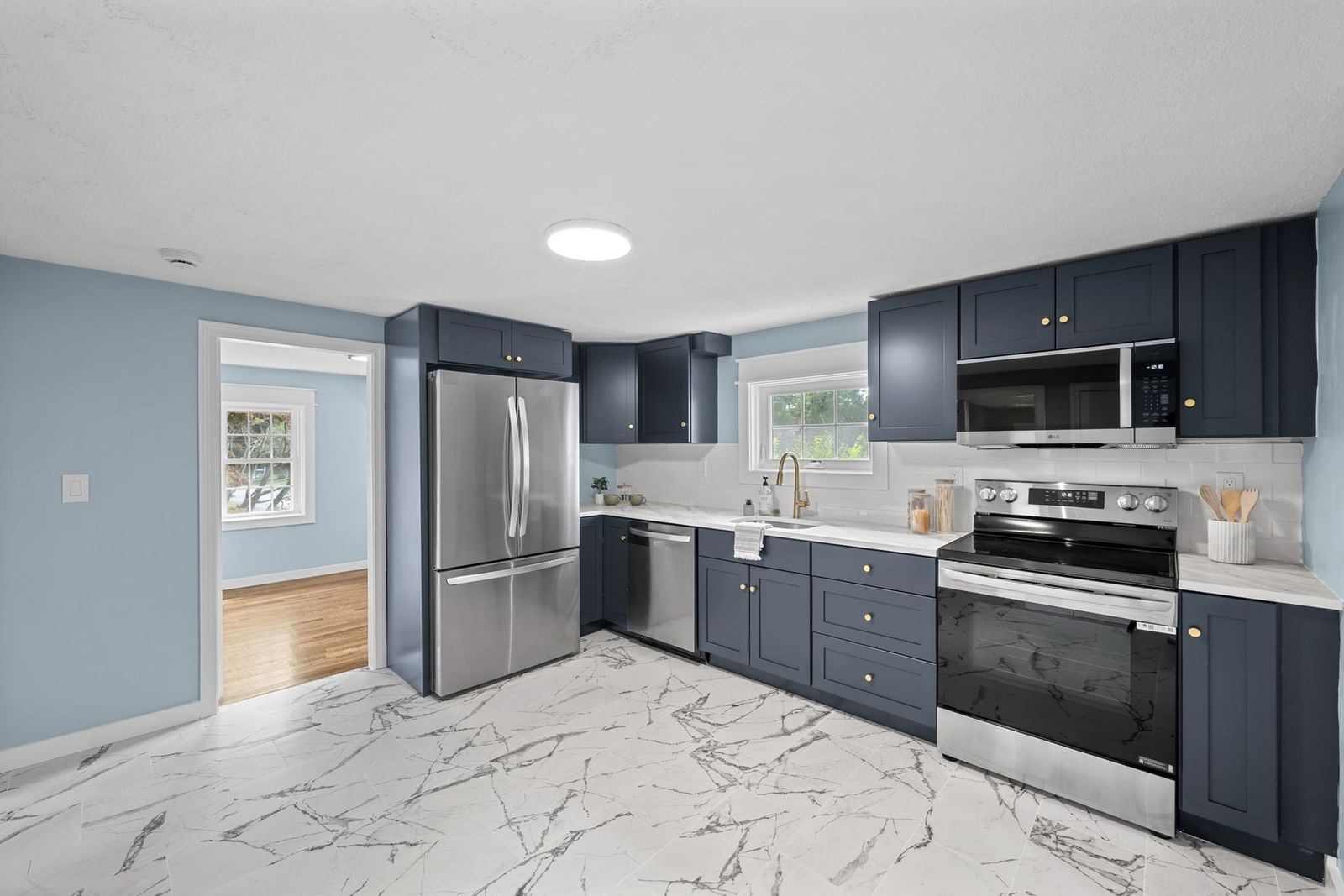 217 W Main Street Northborough — Photo 7 of 42
