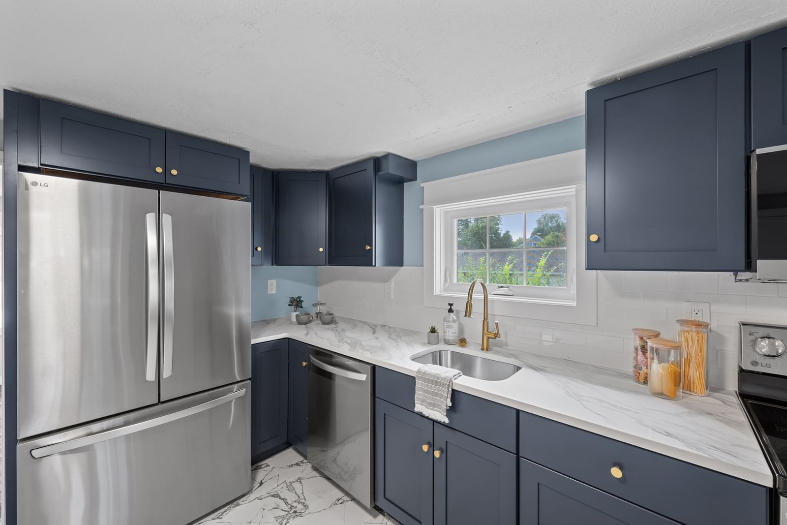 217 W Main Street Northborough — Photo 8 of 42