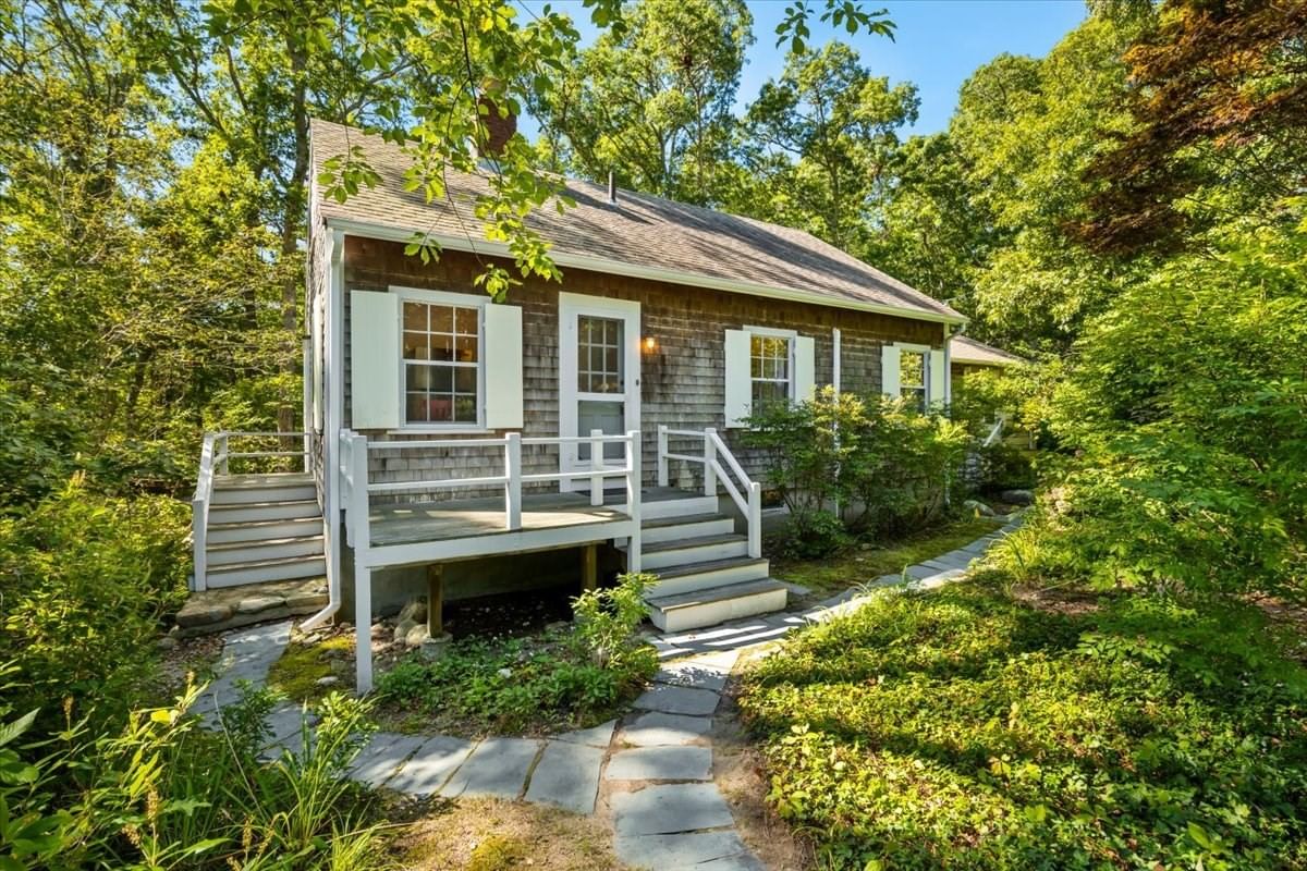 Property at 89 F R Lillie, Falmouth, MA 02543