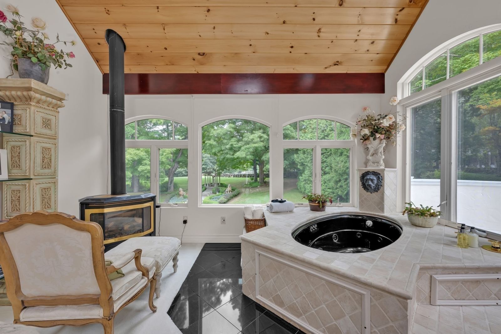87 E Holland Brimfield Rd Brimfield — Photo 23 of 40