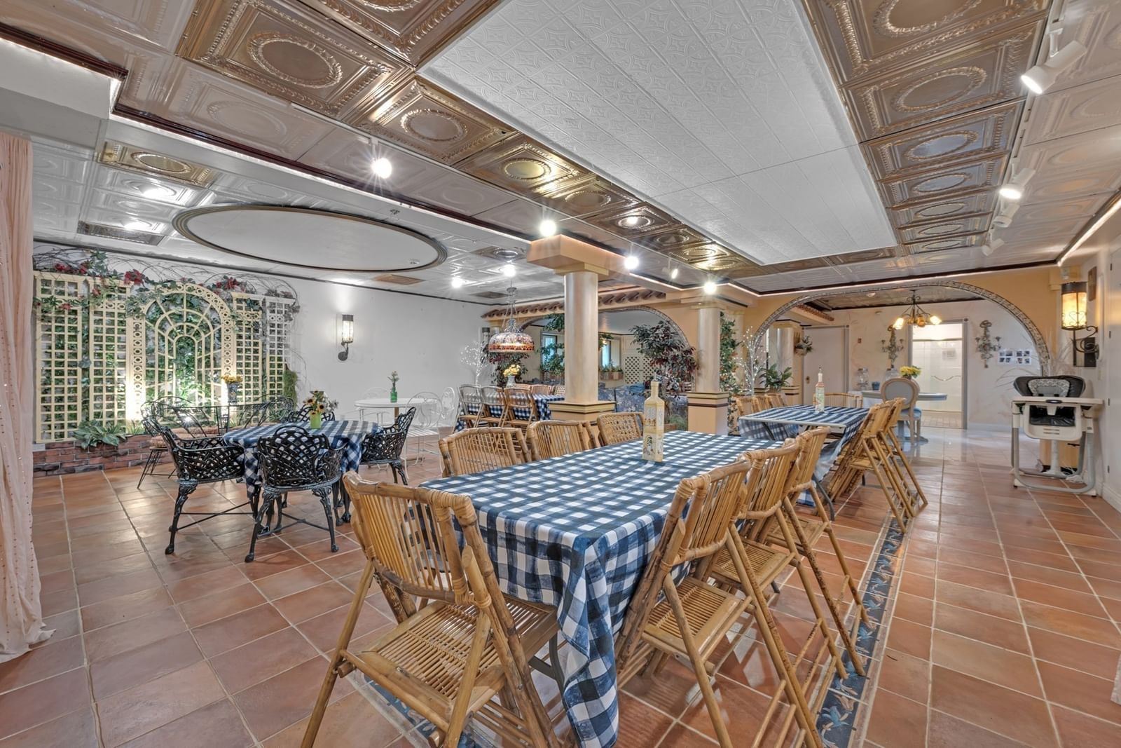 87 E Holland Brimfield Rd Brimfield — Photo 34 of 40
