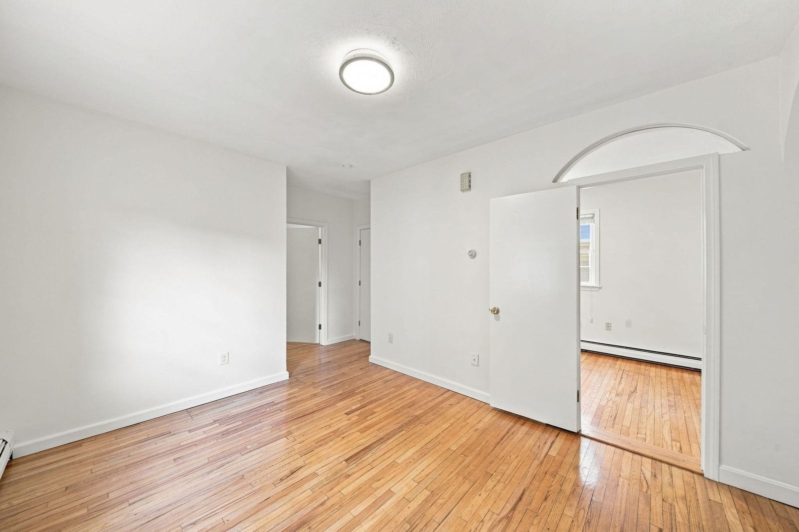 13 Knowlton St Somerville — Photo 12 of 42