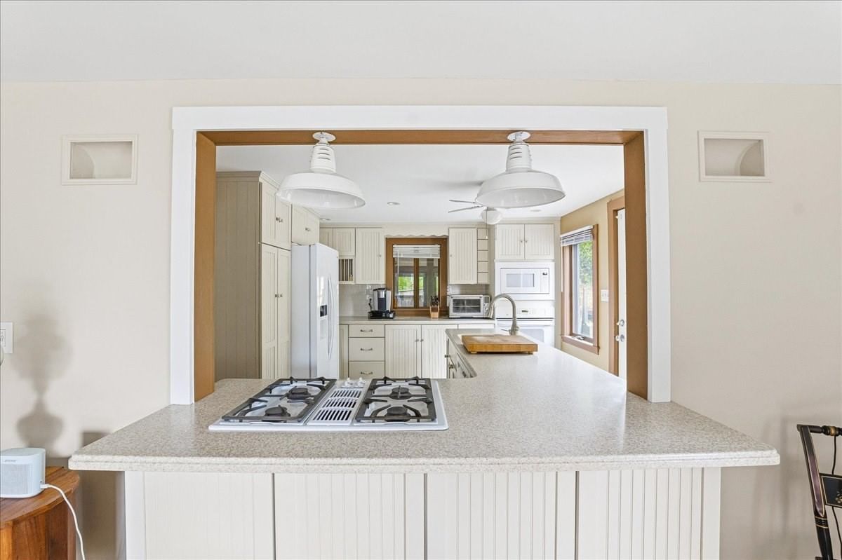 6 Ledgeville Ave Foxboro — Photo 11 of 30