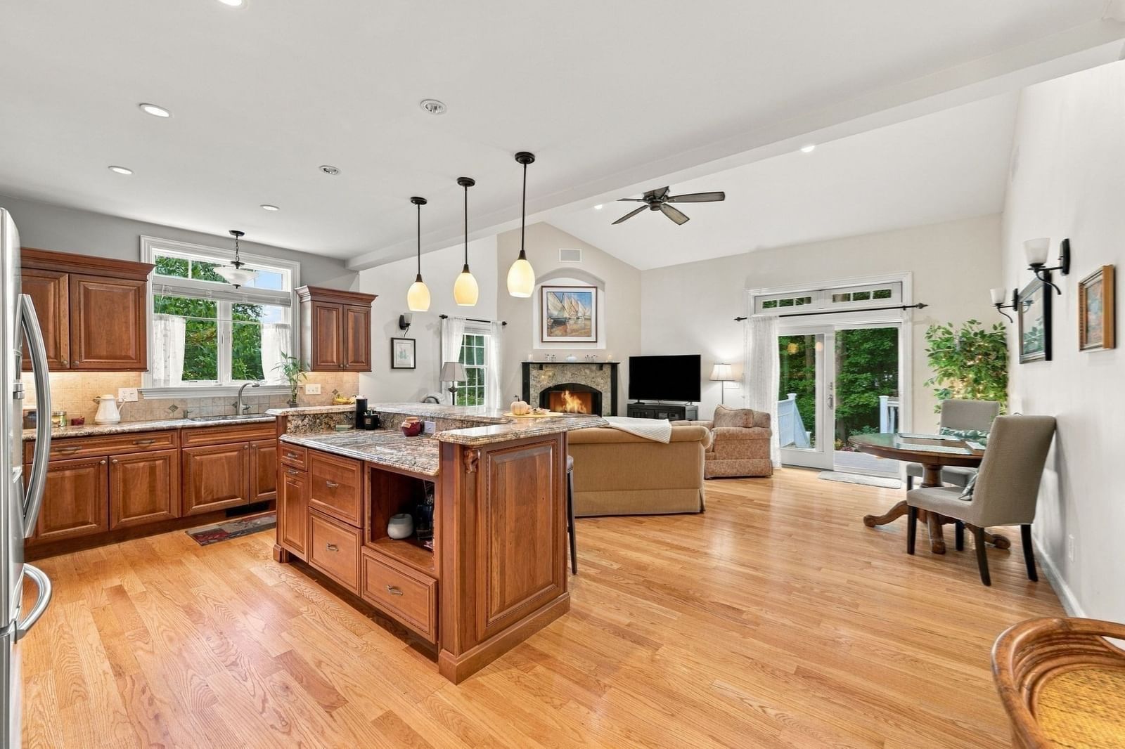 129 Summer Street Andover — Photo 7 of 37