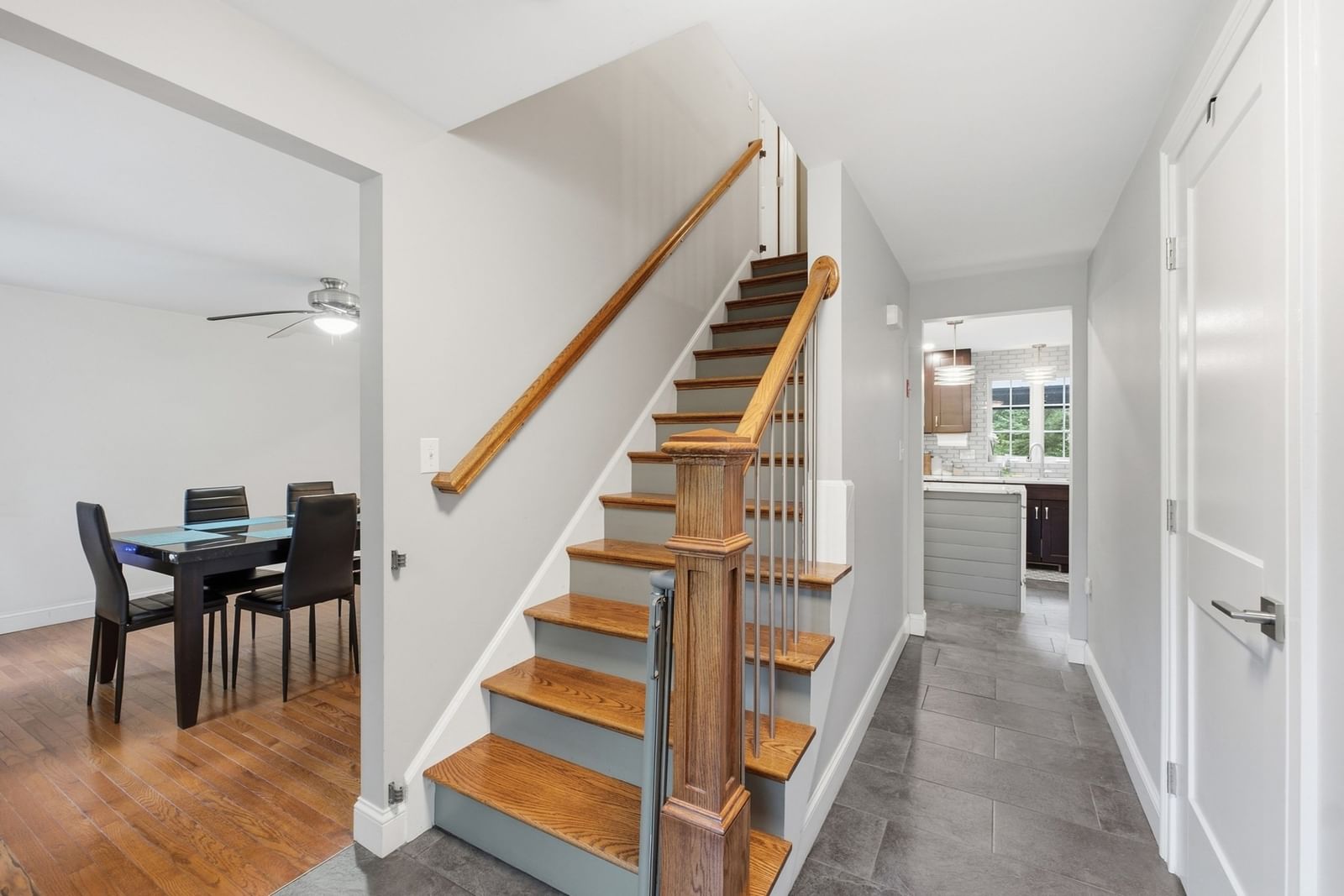 138 Walnut Douglas — Photo 4 of 42