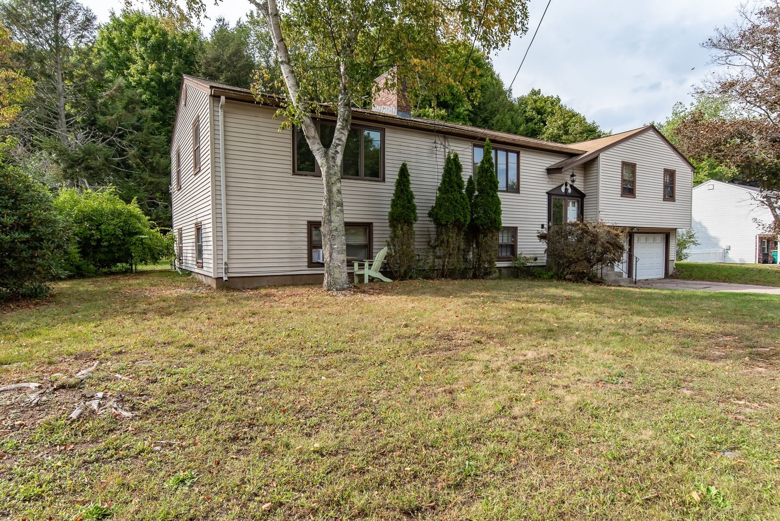 336 Mendon Road North Attleboro — Photo 2 of 34