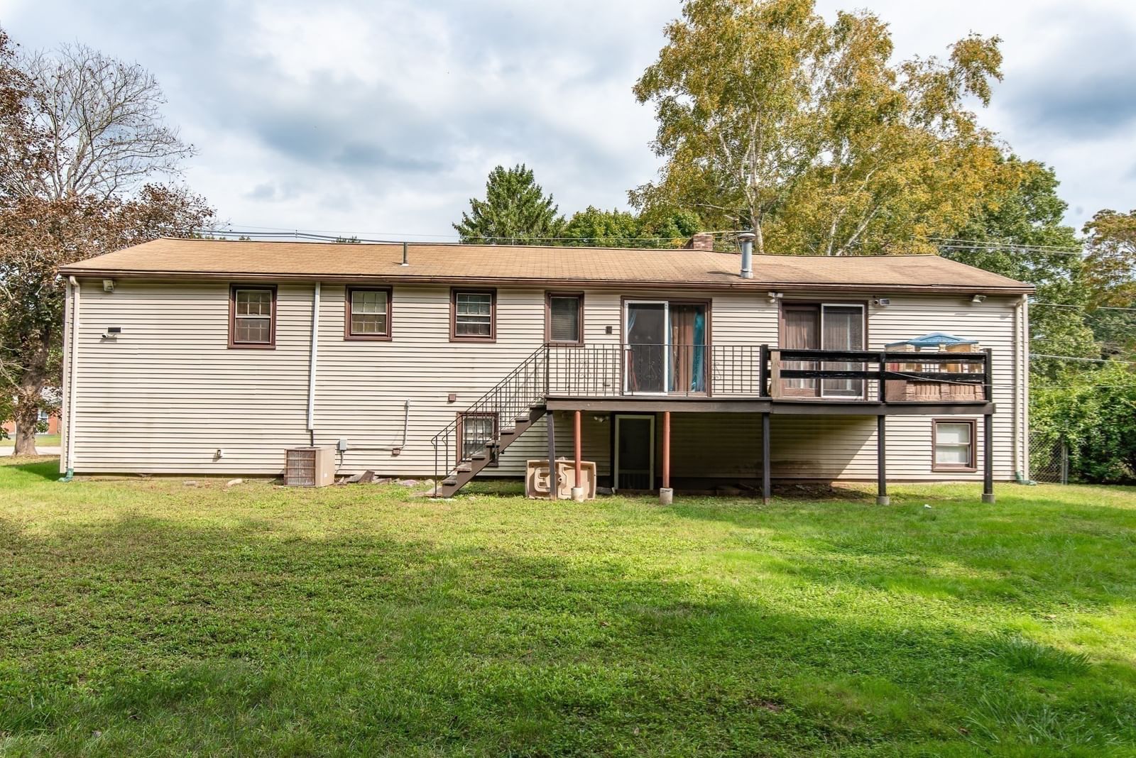 336 Mendon Road North Attleboro — Photo 33 of 34