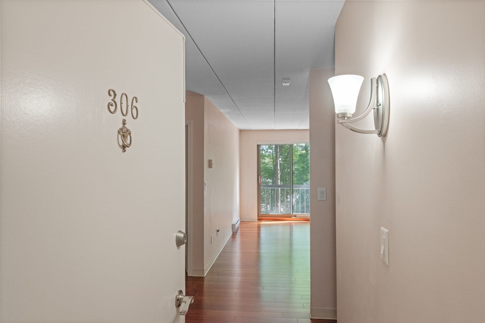 65 Commons Dr #306 Shrewsbury — Photo 2 of 28