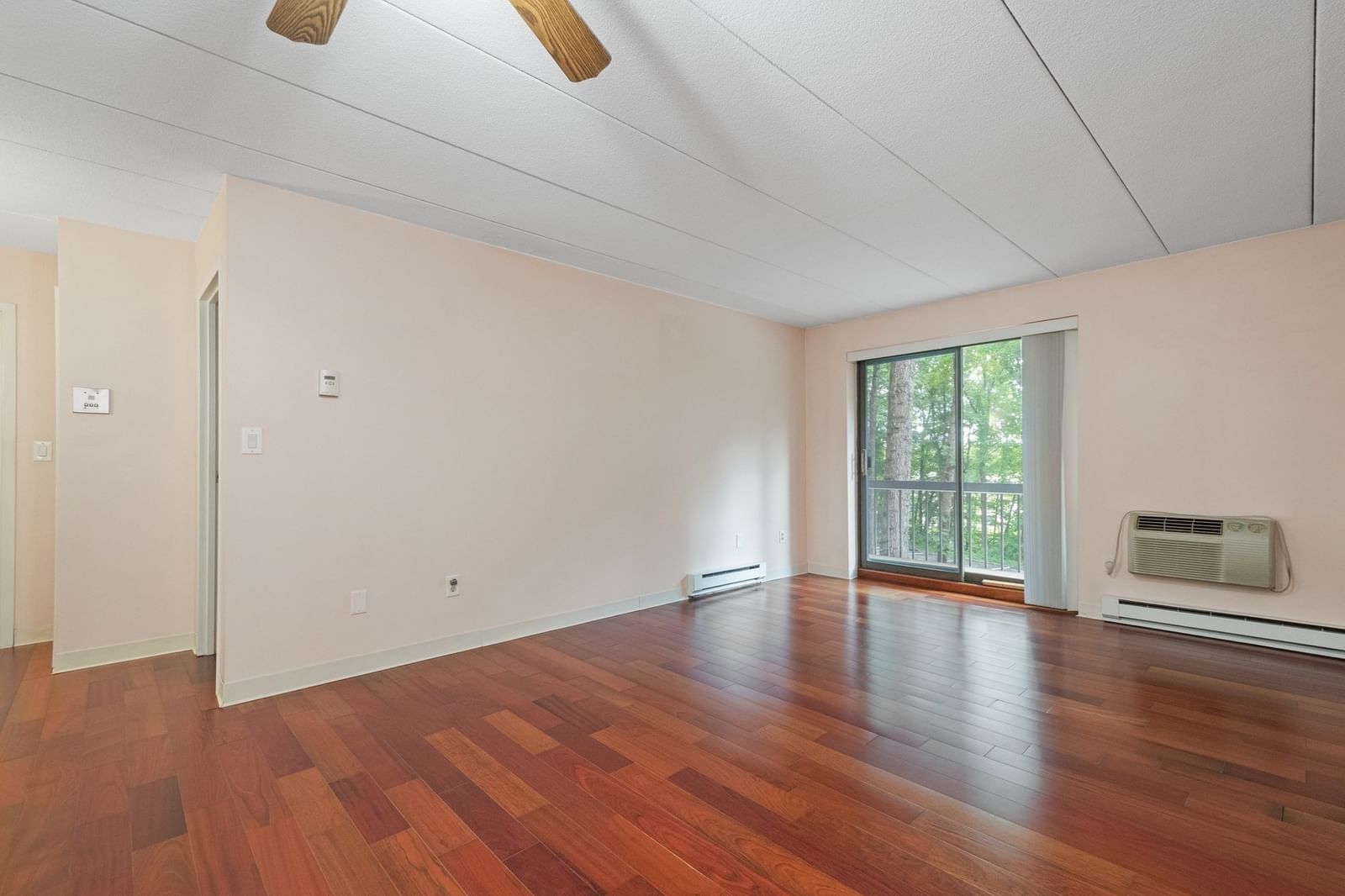 65 Commons Dr #306 Shrewsbury — Photo 4 of 28